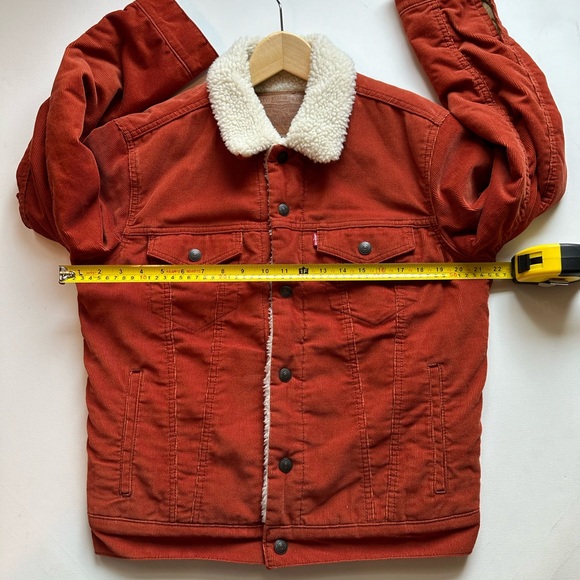 Levi’s Corduroy Trucker Sherpa Jacket - Picture 13 of 15